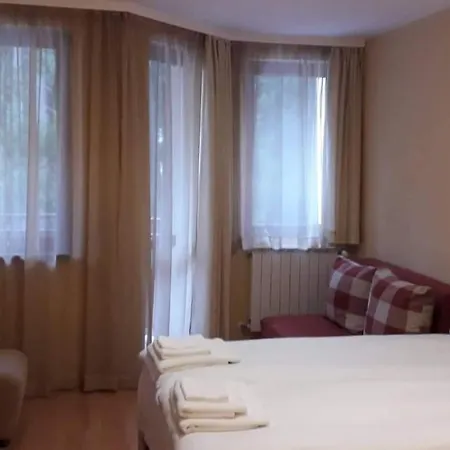 Hotel Studios-villa Park Sv Borowez